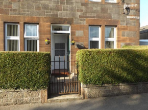 Roy Place Gdn Apartment